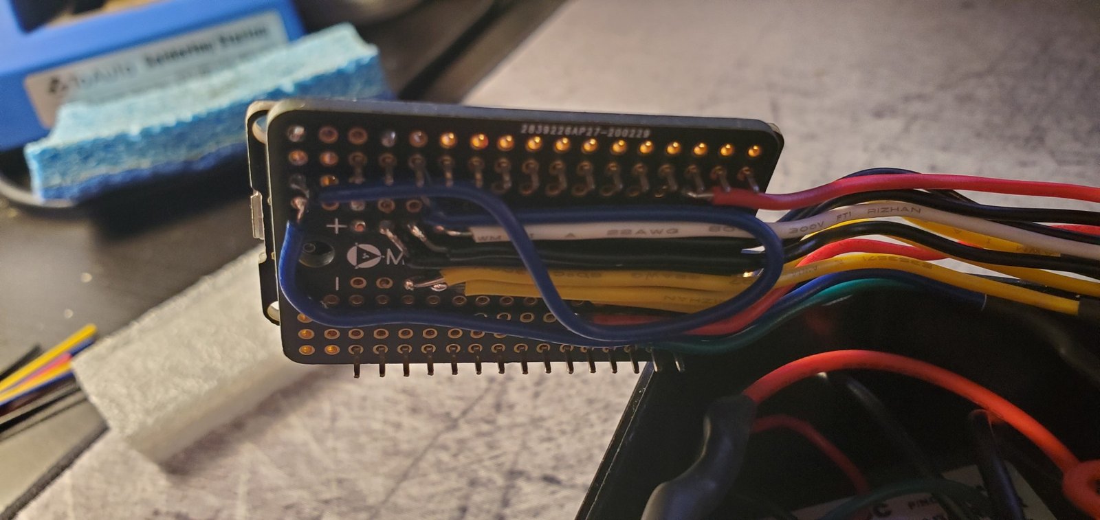 Custom controller board for the MIDI lighting system
